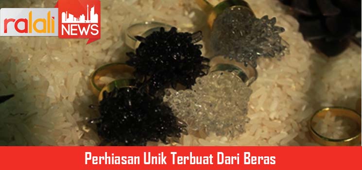 perhiasan unik terbuat dari beras