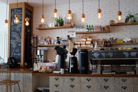 Scandinavian Konsep Kafe Minimalis Yang Bikin Pengunjung